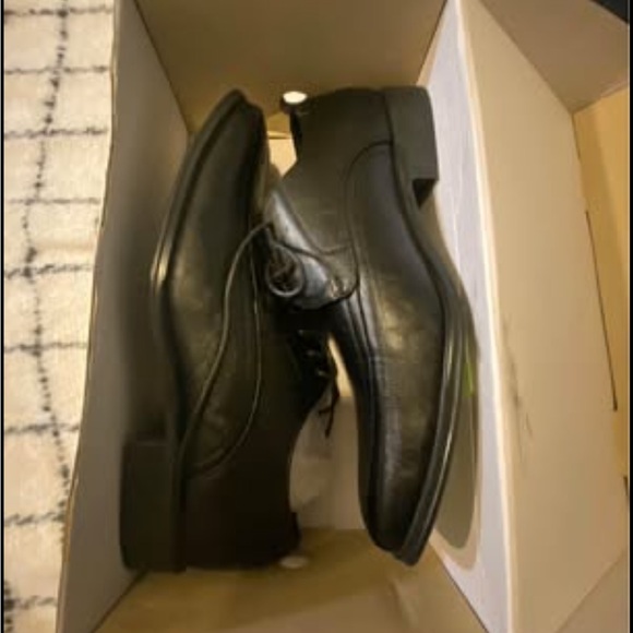 BNWT Men’s Dress Shoes - Picture 2 of 3